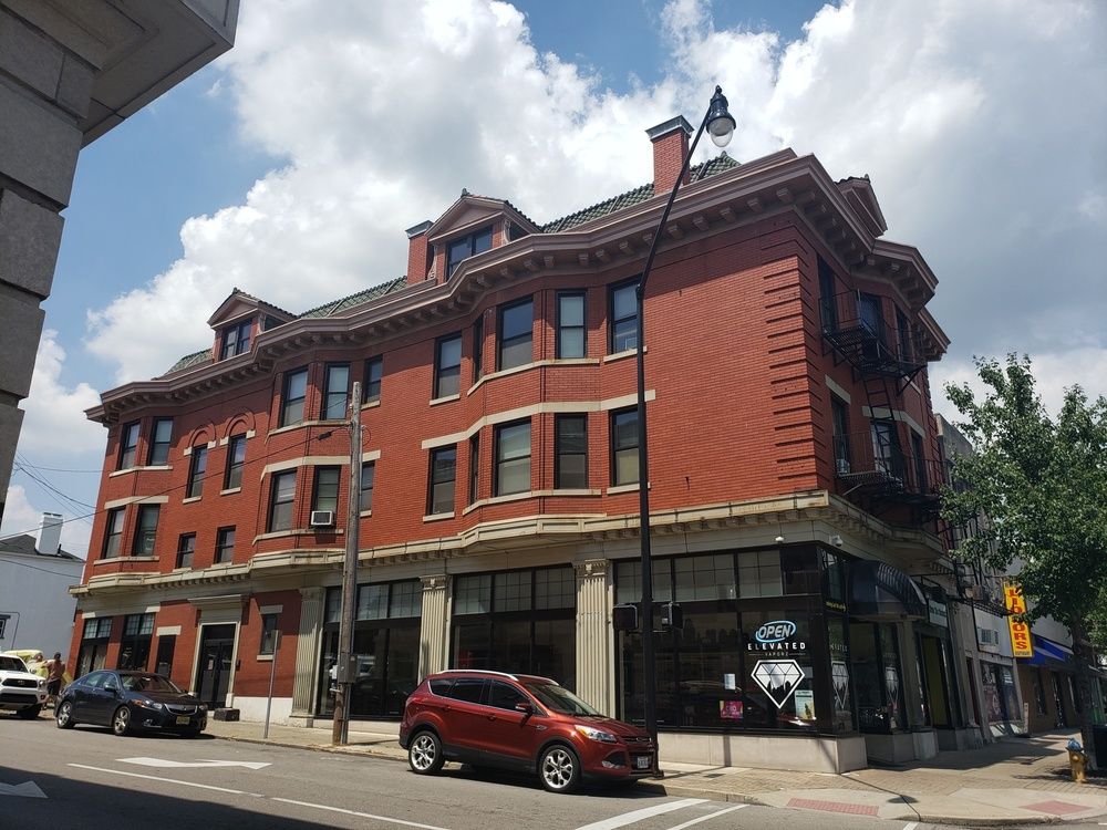 Flo-Rida Building: 736 Monmouth St, Newport, KY 41071